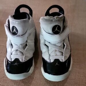 NIKE Air Jordan TWO3 Sneakers - Black & White. KIDS, Sz 10C